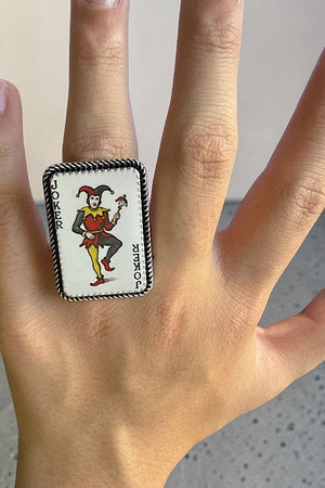 WESTERN VINTAGE LOOK JOKER CARD STATEMENT CUFF RING