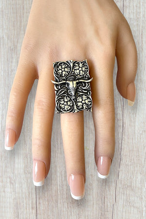 WESTERN ENGRAVED STEERHEAD PLATE CUFF RING