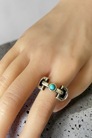 WESTERN TQ GEM CENTERED SNAFFLE BIT STRETCH RING