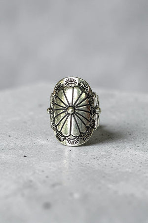 WESTERN ETCHED CONCHO STRETCH RING