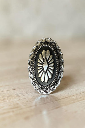 WESTERN AZTEC OVAL CONCHO STATEMENT STRETCH RING