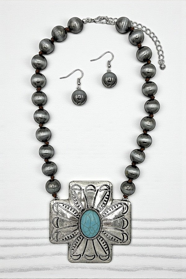 TQ ACCENT ETCHED CROSS BEADED NECKLACE SET