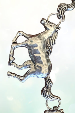 WESTERN RUNNING HORSE LINK CHAIN METAL BELT
