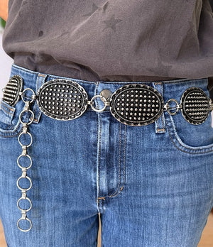 WESTERN OVAL BUBBLE CONCHO CHAIN BELT