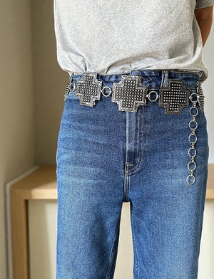WESTERN CROSS BUBBLE CONCHO CHAIN BELT