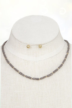 FACETED GLASS BEAD CHOKER AND BALL POST EARRING NECKLACE