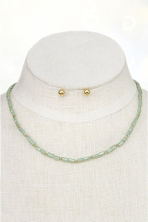 FACETED GLASS BEAD CHOKER AND BALL POST EARRING NECKLACE
