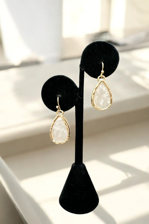 Teardrop Pearl Dangle Earring