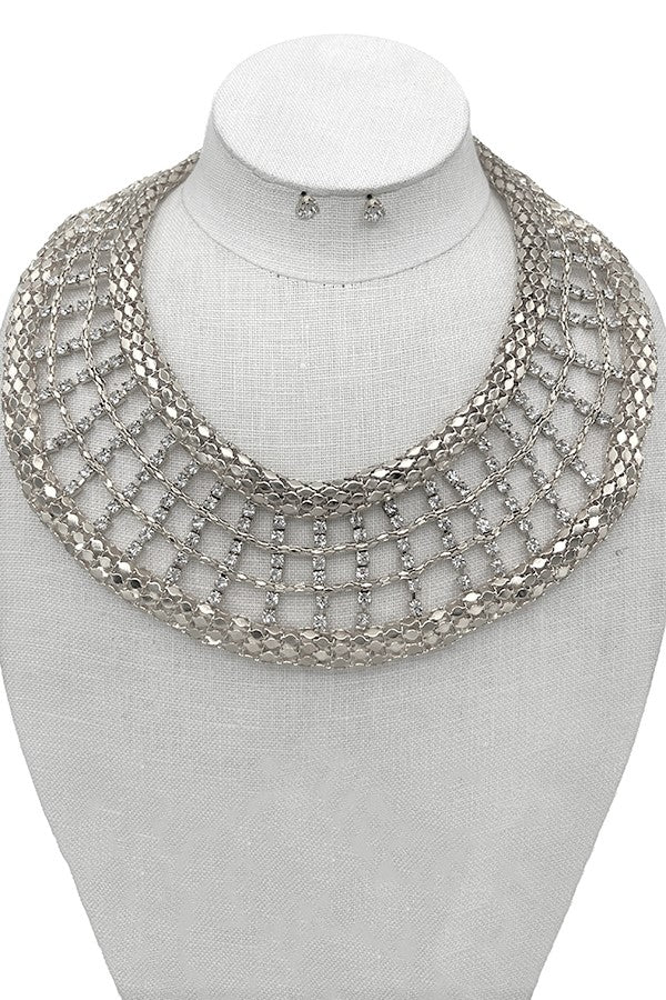 Mesh Like Chain Bib Necklace Set