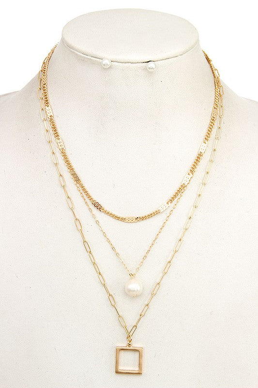 MULTI LAYERED PEARL SQUARE PENDANT NECKLACE SET