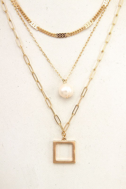 MULTI LAYERED PEARL SQUARE PENDANT NECKLACE SET