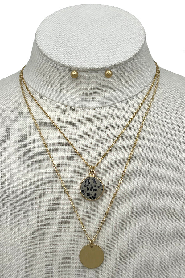 Layerd Round Pendant Necklace