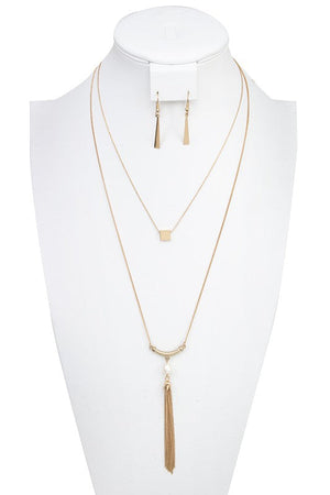 LAYERED TASSEL PENDANT LONG NECKLACE SET