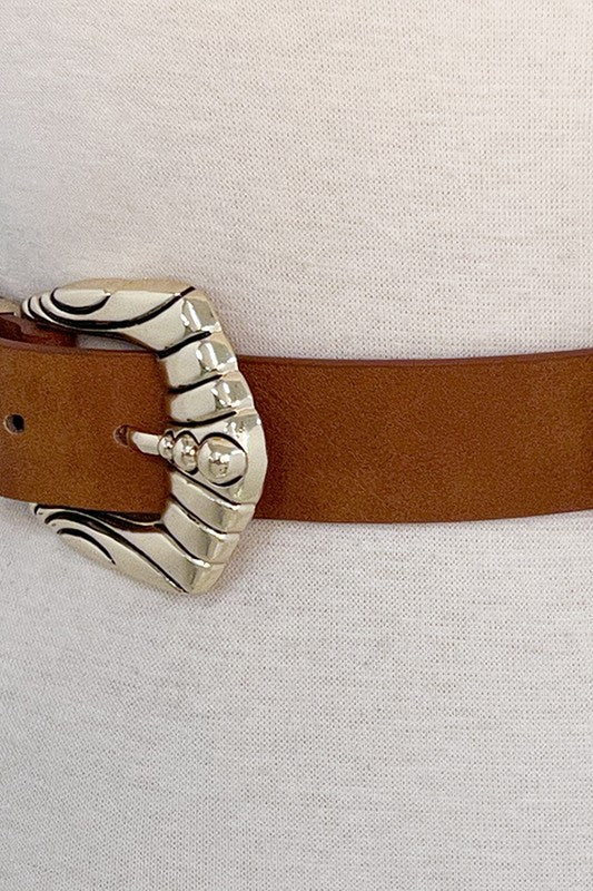 Line Etched Double Bluckle Fashion Belt