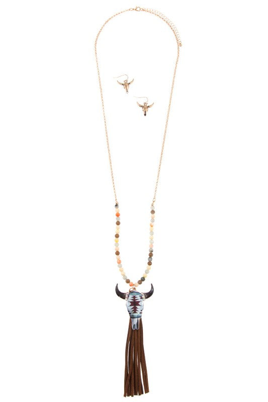 TRIANGLE PATTERN BULL FAUX SUEDE TASSEL PENDANT NECKLACE SET