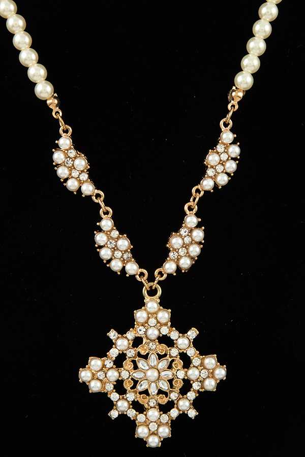 PEARL ORNATE PENDANT NECKLACE SET