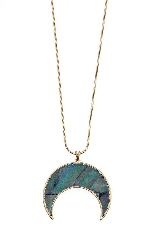 Curcved Shell Pendant Long Necklace