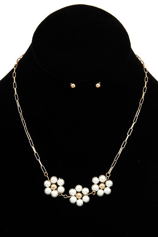 Triple Pearl Floral Pendant Necklace Set