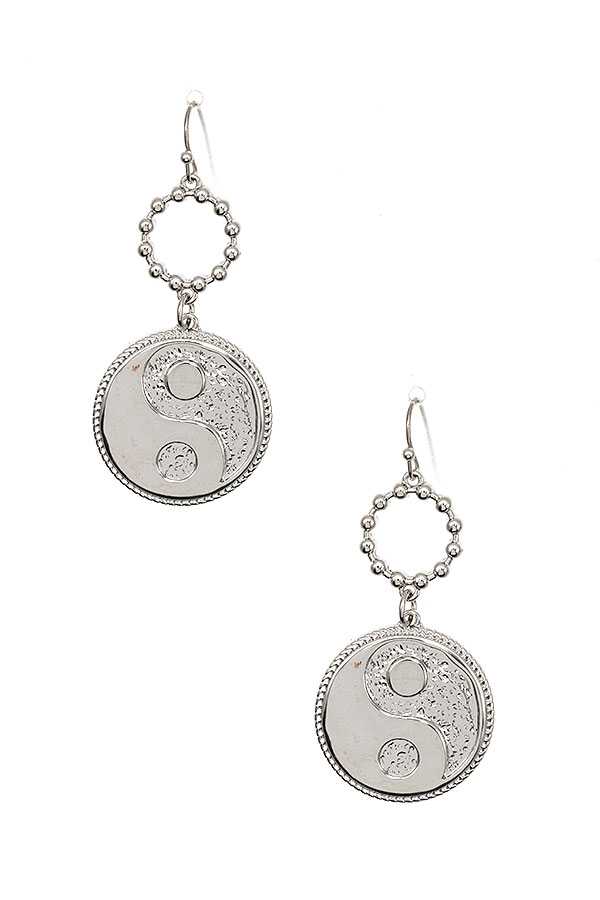 ROUND ETCHED DANGLE EARRING