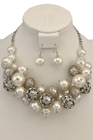 Cluster Pearl Ornate Necklace Set