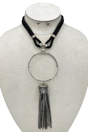 Etched Ring Tassel Chain Cord Necklace Set